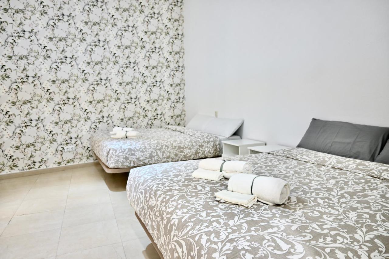 For You Rentals Centrico Apartamento Temporal En La Calle Infanta Inf1A マドリード エクステリア 写真