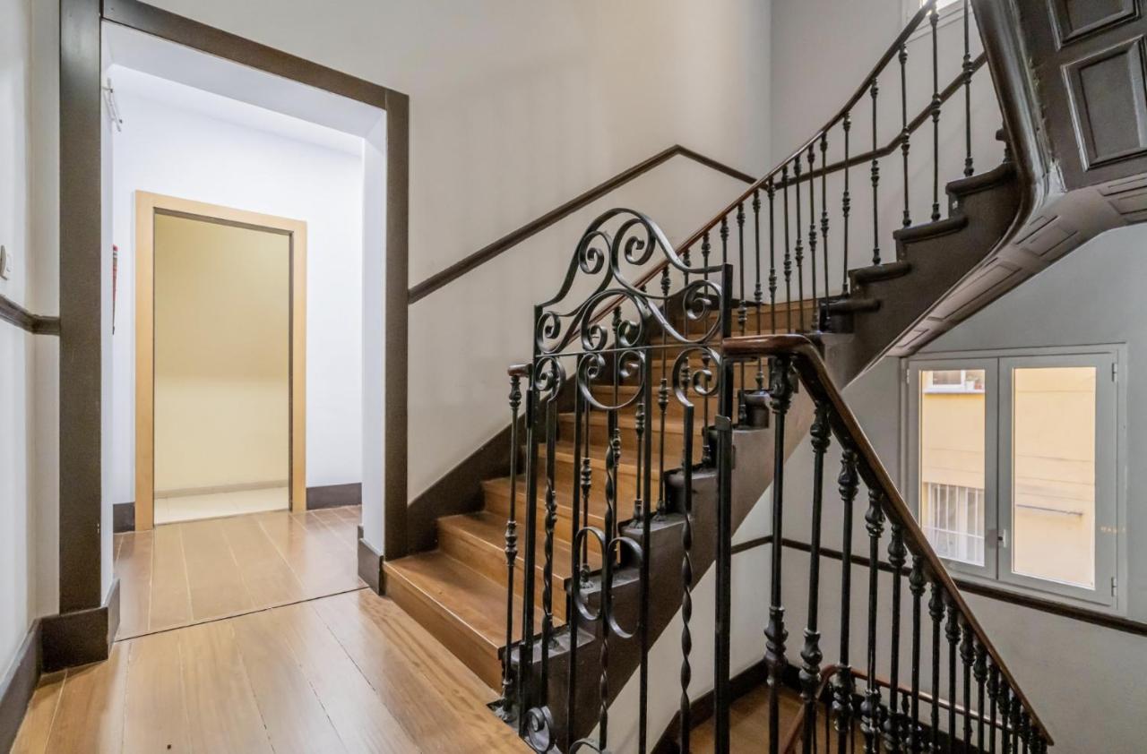 For You Rentals Centrico Apartamento Temporal En La Calle Infanta Inf1A マドリード エクステリア 写真
