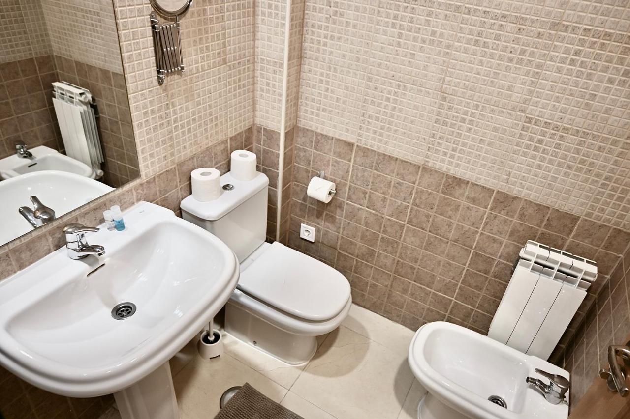 For You Rentals Centrico Apartamento Temporal En La Calle Infanta Inf1A マドリード エクステリア 写真