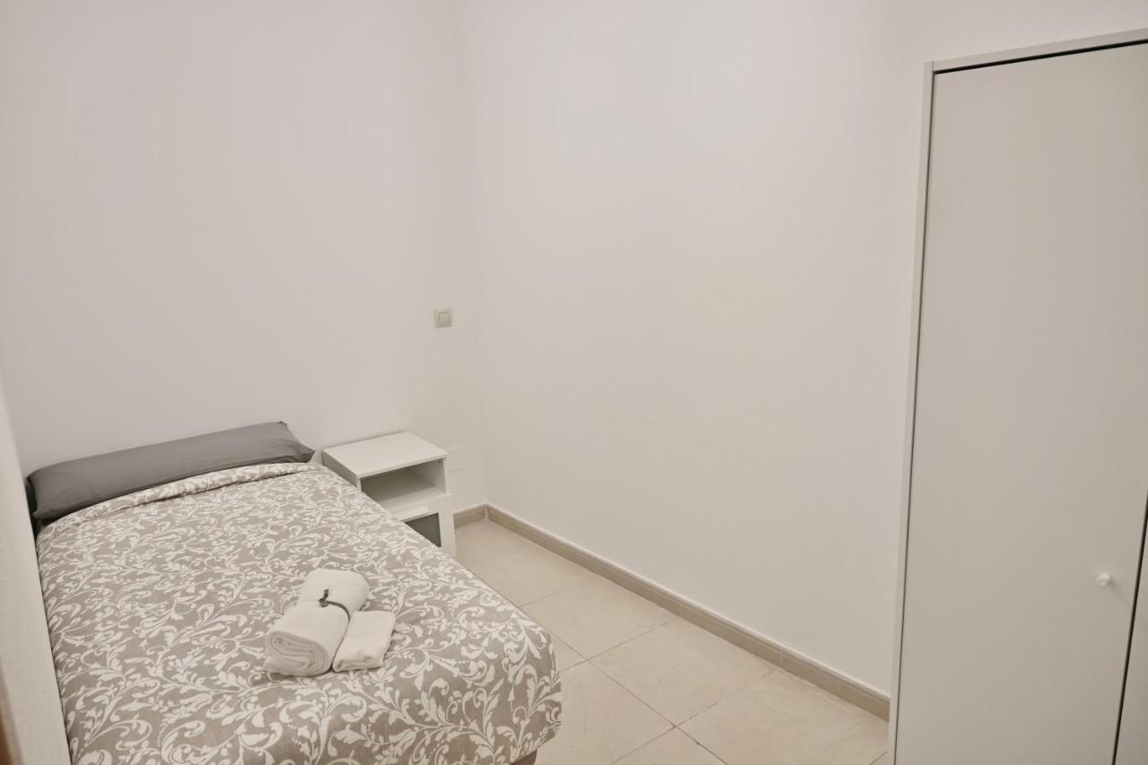 For You Rentals Centrico Apartamento Temporal En La Calle Infanta Inf1A マドリード エクステリア 写真