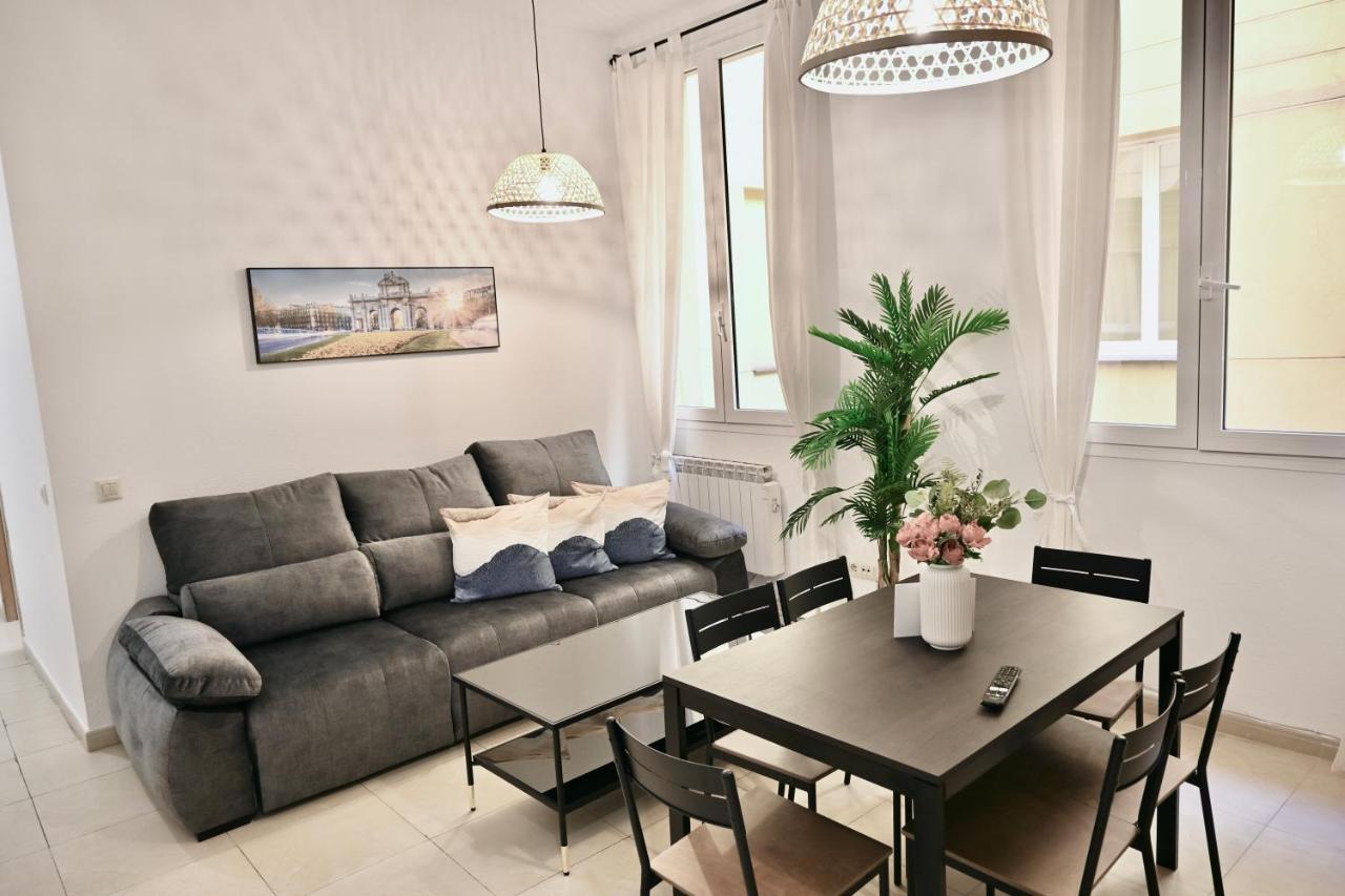 For You Rentals Centrico Apartamento Temporal En La Calle Infanta Inf1A マドリード エクステリア 写真
