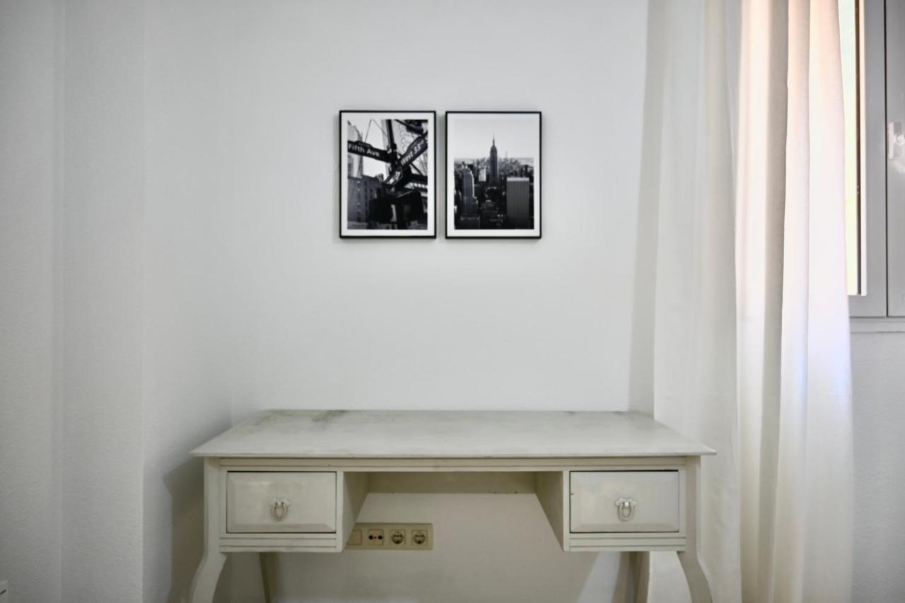 For You Rentals Centrico Apartamento Temporal En La Calle Infanta Inf1A マドリード エクステリア 写真